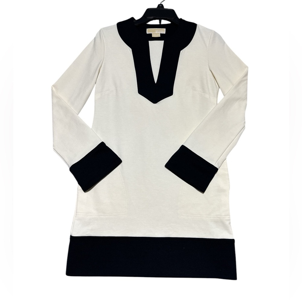 Chic Black and White Tunic Dress